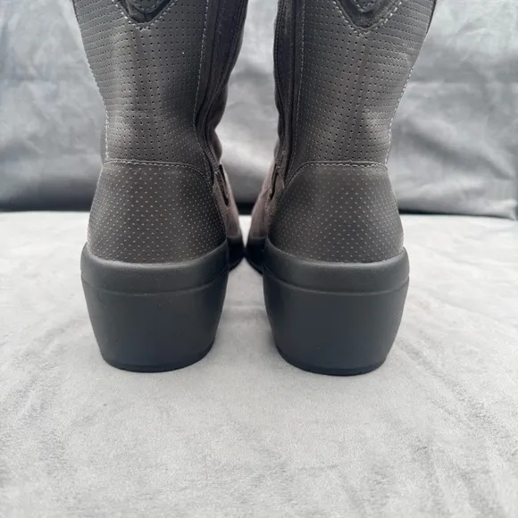 Bzees Wishlist Tall Boots‎ Women’s Size 9W Grey Side Zip Stretch Microfiber