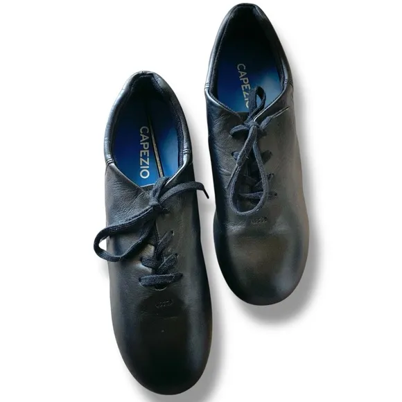 CAPEZIO CADENCE BLACK LEATHER Tap Dance Shoes Women’s Size 9 NWOT Gothic