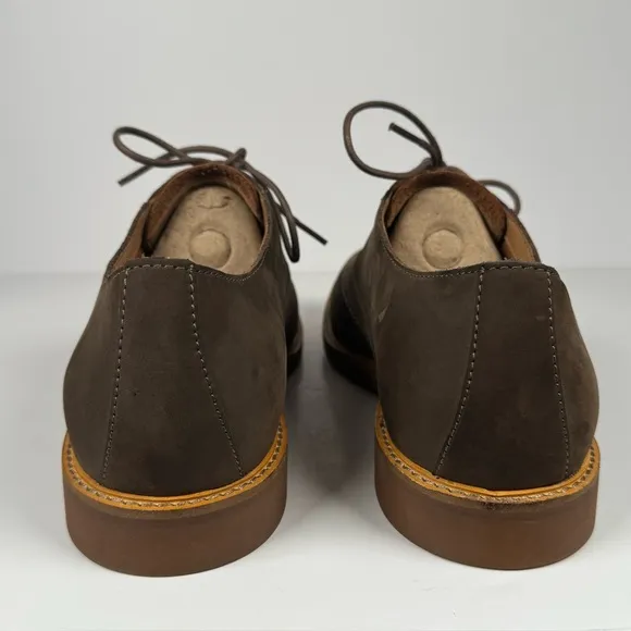 Clarks Atticus Vibe 261445337 Taupe Nubuck Wingtip Oxfords Shoes Men’s Size 12M