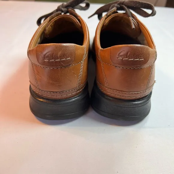 Clarks Collection Touareg Vibe Men’s Lined Brown Oxford Shoes Size 9