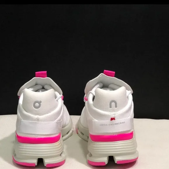 Cloudstratus Running &quot;Barbie&quot; Women Pink Shoes