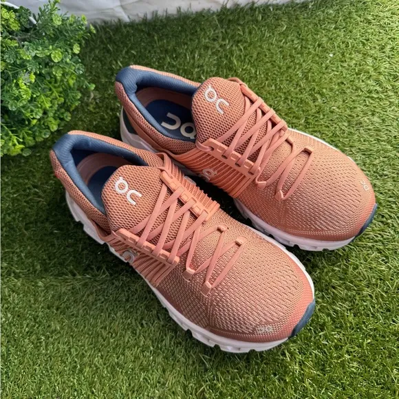 Cloudswift1 ON CLOUD Swiss engineering Running Blush Denim shoes size 6 NEW