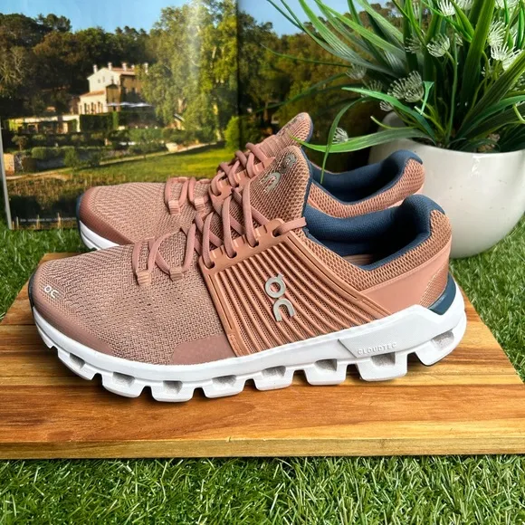 Cloudswift1 ON CLOUD Swiss engineering Running Blush Denim shoes size 6 NEW