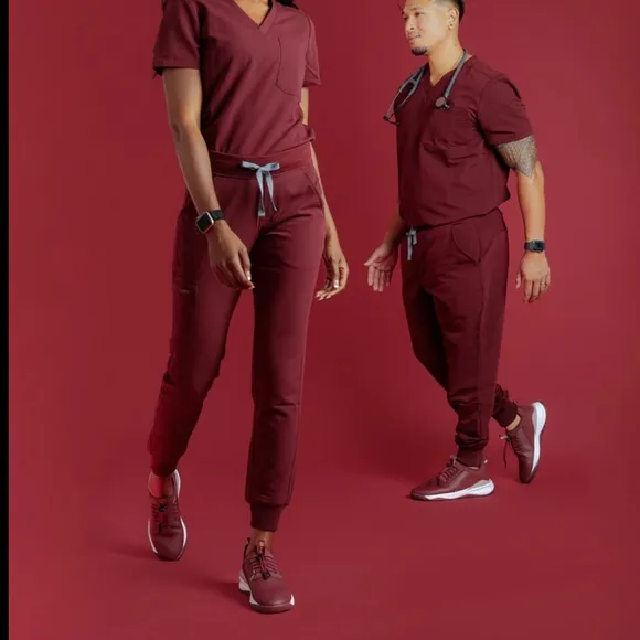 CLOVE NURSE LIMITED EDITION Maroon color SHOES SIZE  7  women’s unisex