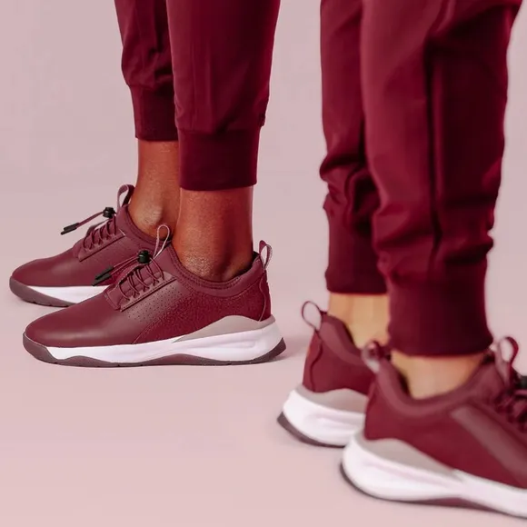 CLOVE NURSE LIMITED EDITION Maroon color SHOES SIZE  7  women’s unisex