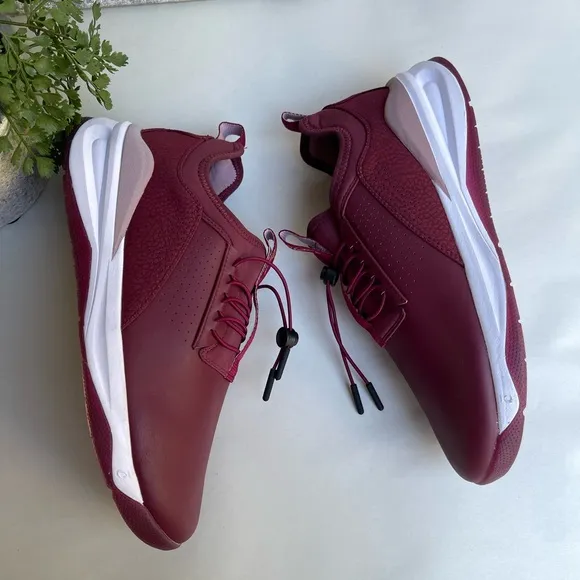 CLOVE NURSE LIMITED EDITION Maroon color SHOES SIZE  7  women’s unisex