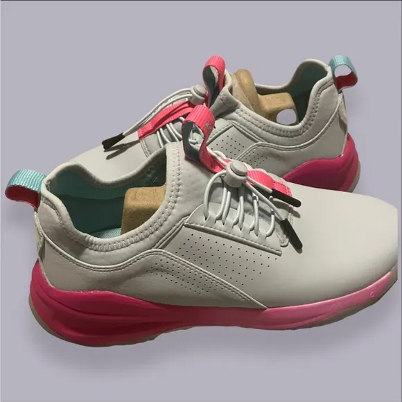 Cloves - NWT - Designed Specifically for Healthcare Workers! Unisex