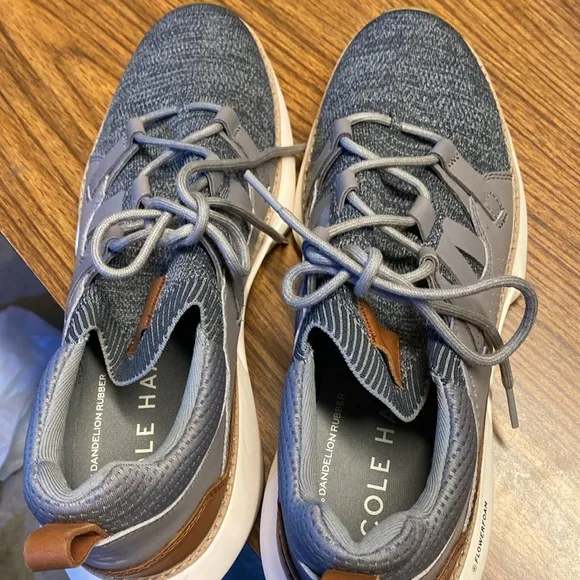 Cole Haan Men’s Lace Up Flower Foam Grand Tennis Shoes Sz 10.  NWOB