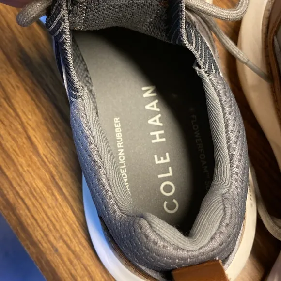 Cole Haan Men’s Lace Up Flower Foam Grand Tennis Shoes Sz 10.  NWOB