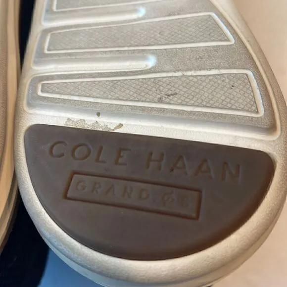 Cole Haan original grand, men’s shoes size 11 excellent condition, light weight.