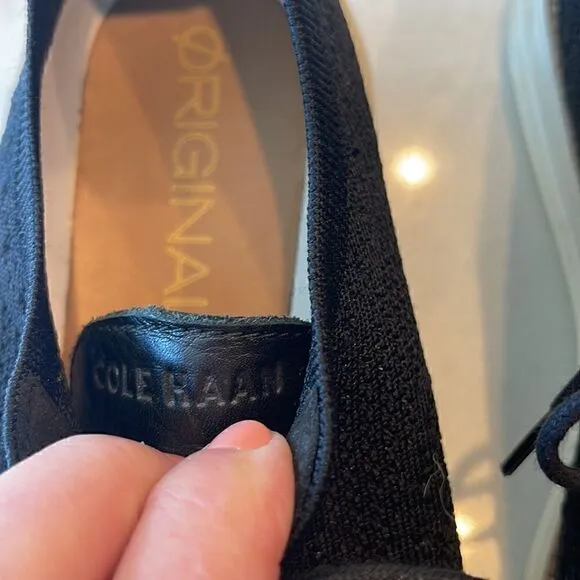 Cole Haan original grand, men’s shoes size 11 excellent condition, light weight.