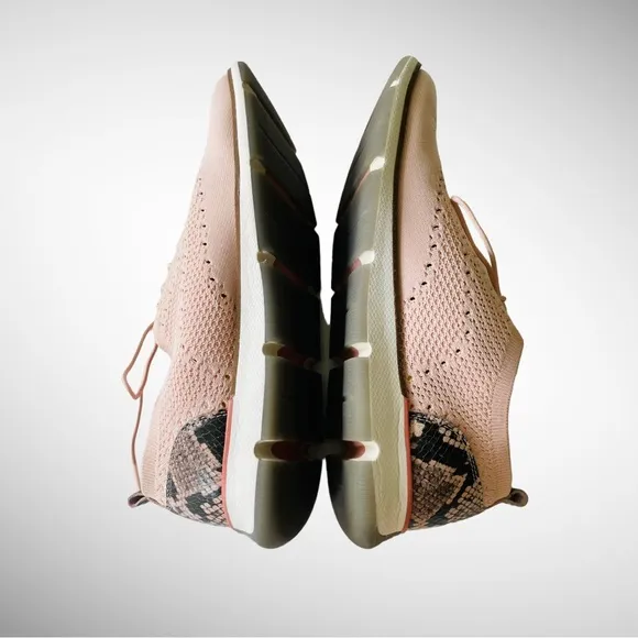 COLE HAAN ZEROGRAND  Oxford Peach Whip Stitchlite Snake Print Size 9.5 B