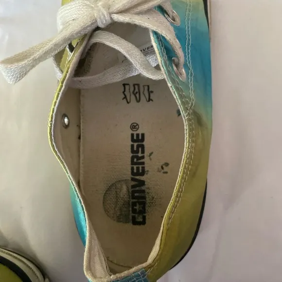 Converse all stars psychedelic green/ blue  shoes men’s size 6 women’s size 8