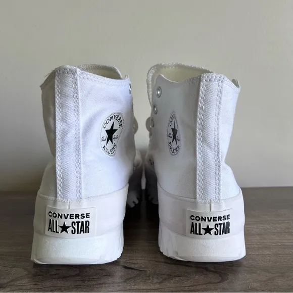 Converse Chuck Taylor All Star Lugged Hi 2.0 White Unisex Shoe Size 9.5 or 11.5