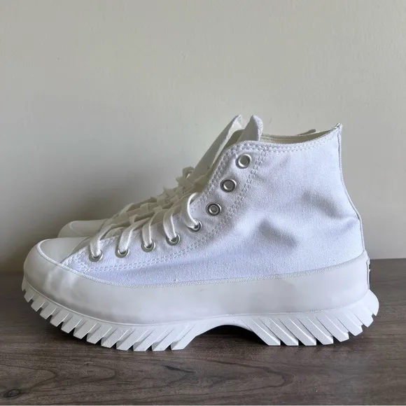 Converse Chuck Taylor All Star Lugged Hi 2.0 White Unisex Shoe Size 9.5 or 11.5