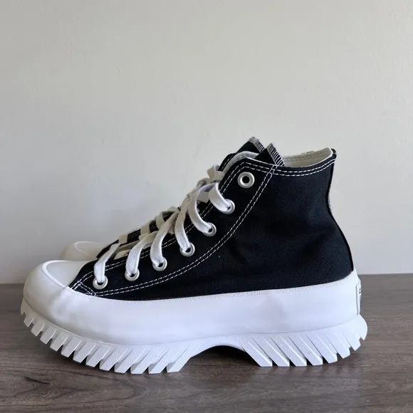 Converse CTAS Lugged 2.0 Hi Unisex Black &amp; White Shoe Size 5.5 or 7.5 #B1199