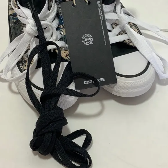 Converse DC Comics shoes NWT!