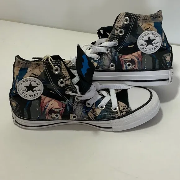 Converse DC Comics shoes NWT!