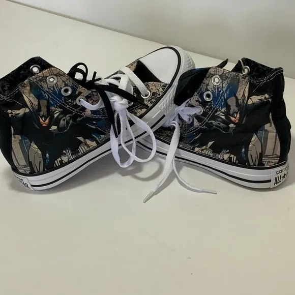 Converse DC Comics shoes NWT!