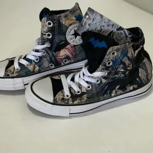 Converse DC Comics shoes NWT!
