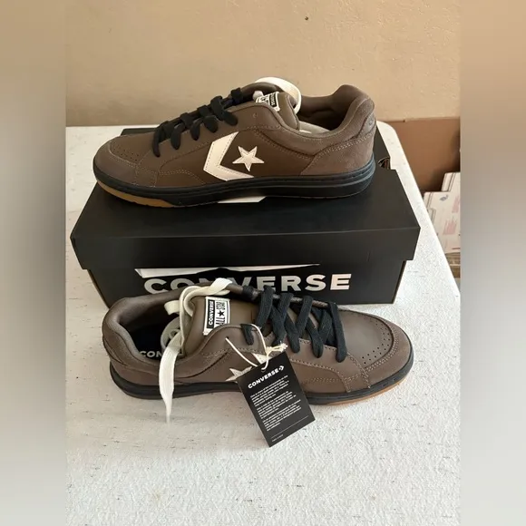 Converse Men’s  Shoes Pro Blaze Low Engine Smoke Size 12. New in their box.
