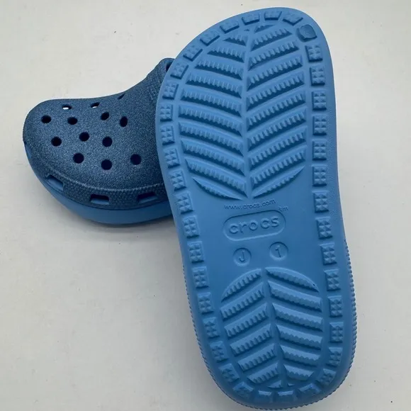 Crocs Glitter Clogs Kids Cutout Detail Slip On Sandals Blue Size J1