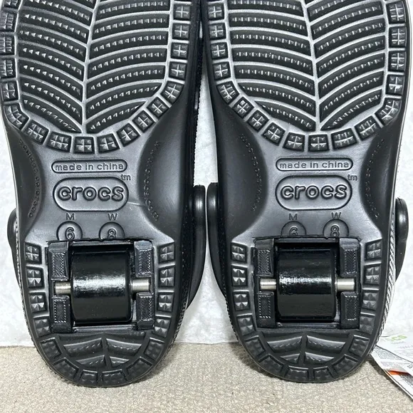 Crocs Heelys Unisex Black Iconic Classic SlipOns Sandal Shoes Wheels SZ M &amp; W 8