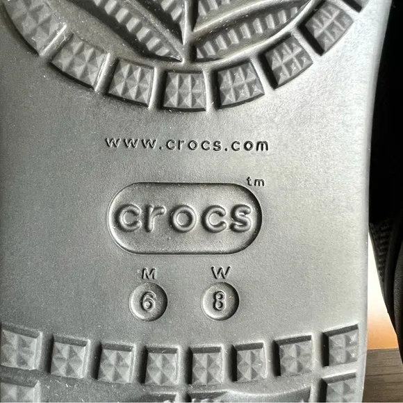 Crocs Mega Crush Black Unisex Clog Size 6 or 8 SKU#24827