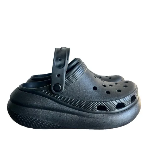 Crocs Mega Crush Black Unisex Clog Size 6 or 8 SKU#24827