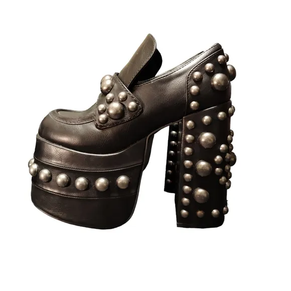 Current Mood Platform Loafers Size 5M Black Studded Vegan Leather