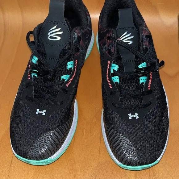 Curry HOVR Splash 2 'Black Antifreeze Camo'. Unisex size 8.5 M/ W10