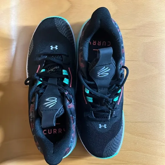 Curry HOVR Splash 2 'Black Antifreeze Camo'. Unisex size 8.5 M/ W10