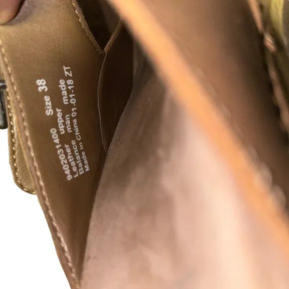 Dansko women’s Bria Tan Leather Mary Jane Shoes Size 38 /Us 7.5-8 US slip on
