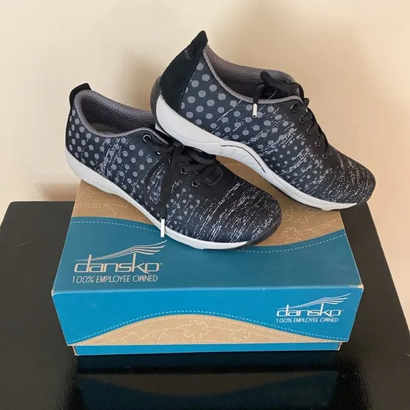 Dansko Women’s Sneakers New in Box 38 Hanna Dot