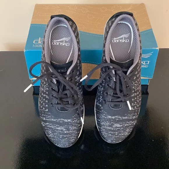 Dansko Women’s Sneakers New in Box 38 Hanna Dot