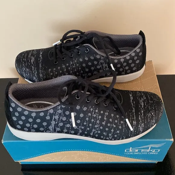 Dansko Women’s Sneakers New in Box 38 Hanna Dot