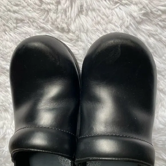 Dansko XP 2.0 Clog Nurse Shoes Black Womens Size 35