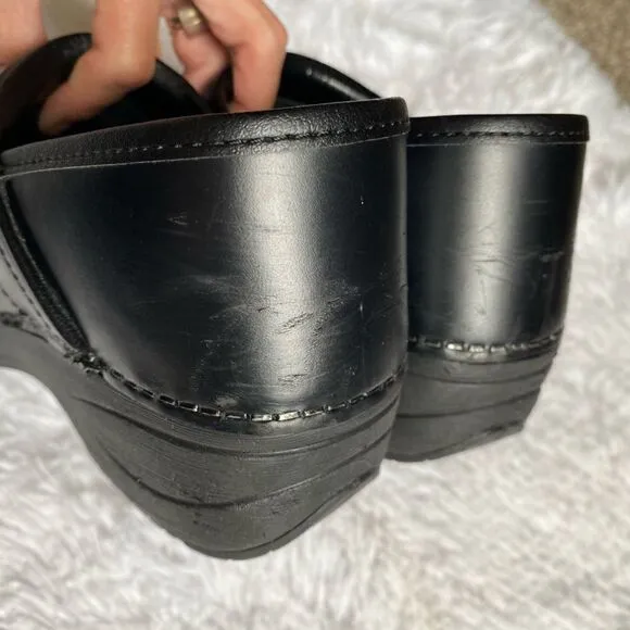 Dansko XP 2.0 Clog Nurse Shoes Black Womens Size 35