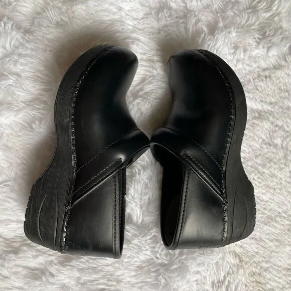Dansko XP 2.0 Clog Nurse Shoes Black Womens Size 35