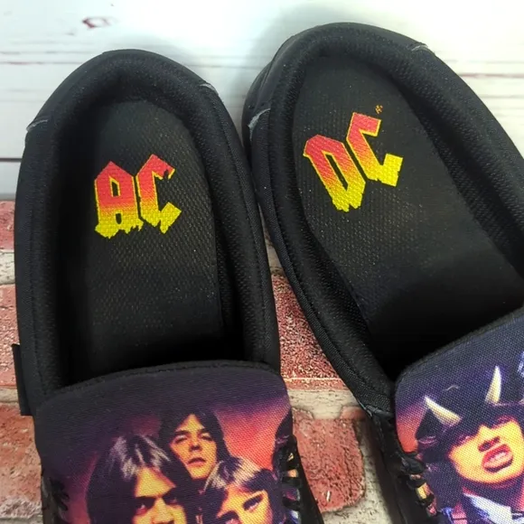 DC Men's Villain 2 Skate Shoes Moccasin AC/DC Shoes Slip Ons Rock and Roll 8.5