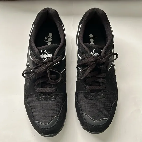 Diadora Men’s N9002 Triple Black Sneaker Shoes