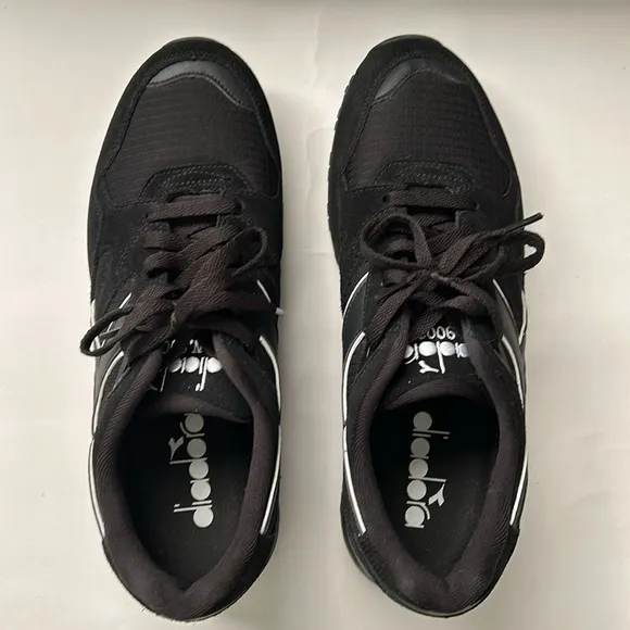 Diadora Men’s N9002 Triple Black Sneaker Shoes