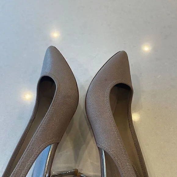 Donald Pilner women’s shoes size 8, one small dot on left side see picture.