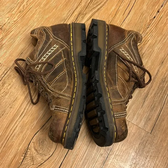 Dr Marten Kennewick Men’s Shoes Brown Size 10