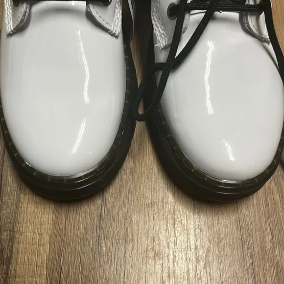 Dr. Marten Zavala White Combat Boot - New