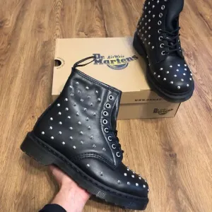 DR MARTENS 1460 studded black leather combat lace up boots shoes women’s 8 new