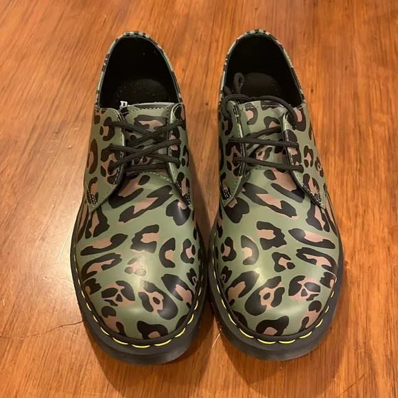 Dr. Martens 1461 Khaki Green Distorted Leopard Smooth Shoes Mens 10 / Women’s 11