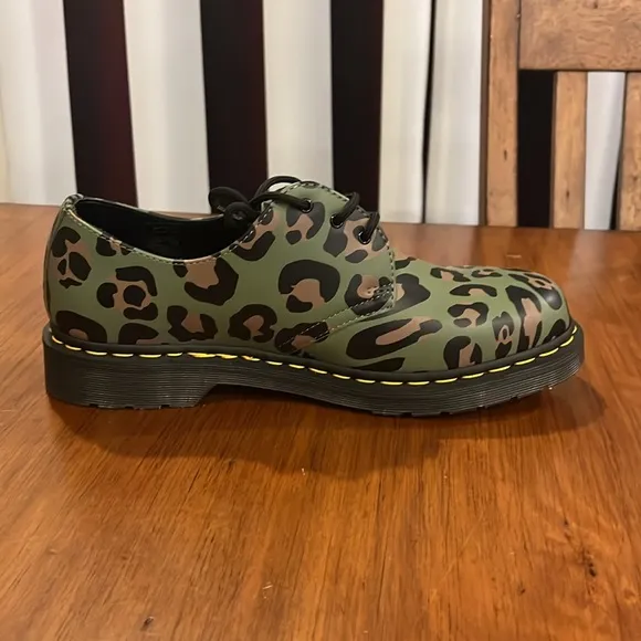 Dr. Martens 1461 Khaki Green Distorted Leopard Smooth Shoes Mens 10 / Women’s 11