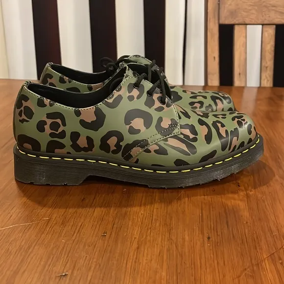 Dr. Martens 1461 Khaki Green Distorted Leopard Smooth Shoes Mens 10 / Women’s 11
