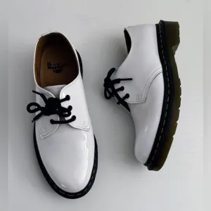 Dr. Martens 1461 Patent White Leather Lamper Oxfords Shoes 26754 Women 7 Mens 6